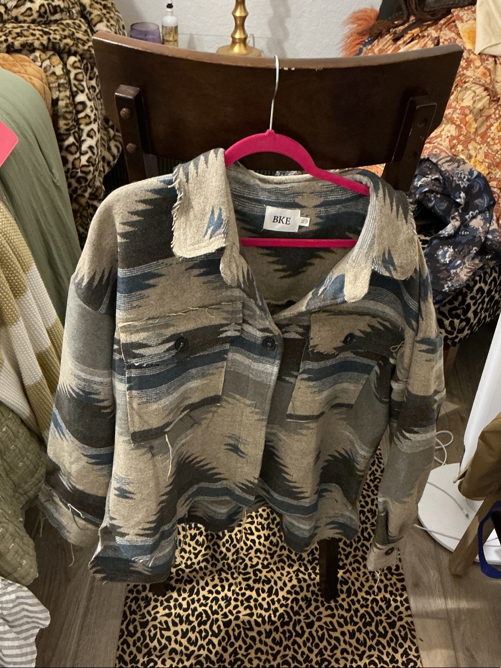 BKE Women's Aztec-Pattern Utility Jacket in Taupe & Blue